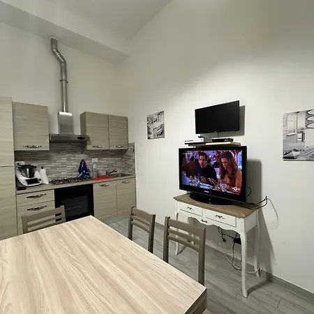 Via Serri 7/a Apartment *